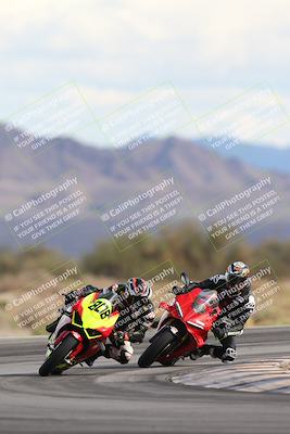 media/Nov-16-2025-Race Pace (Sun) [[8c5fa54630]]/Non Verified Riders (1st 20 Minutes)/5-Turn 15 (110pm)/